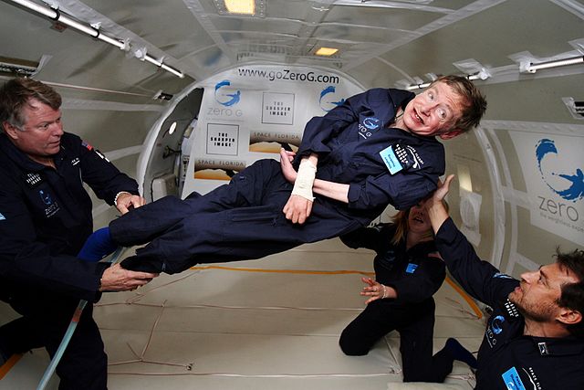 640px-Physicist_Stephen_Hawking_in_Zero_Gravity_NASA