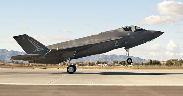 640px-First_Australian_F-35A_arriving_at_Luke_AFB_in_December_2014